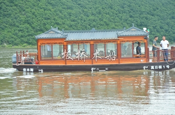 公園畫(huà)舫
